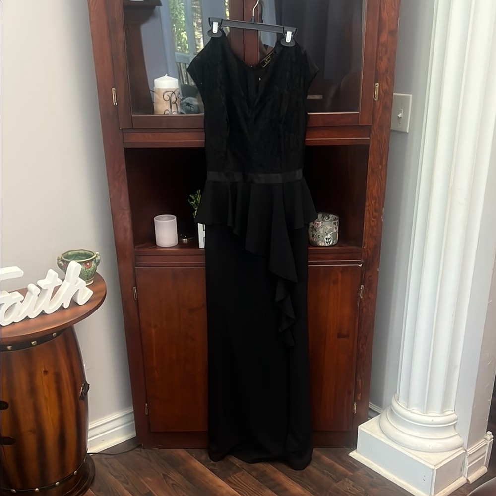 Sophisticated Black Mother of the Groom Dress